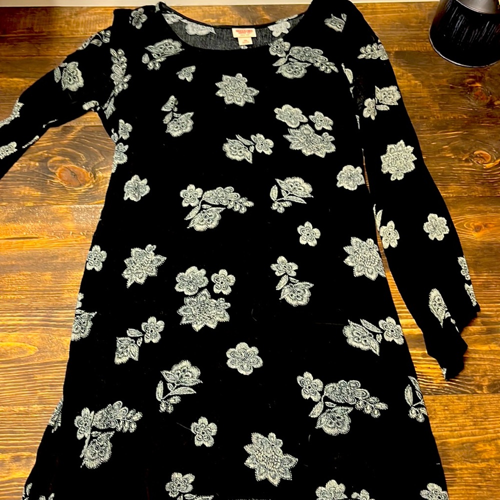 Black floral dress, Size XS